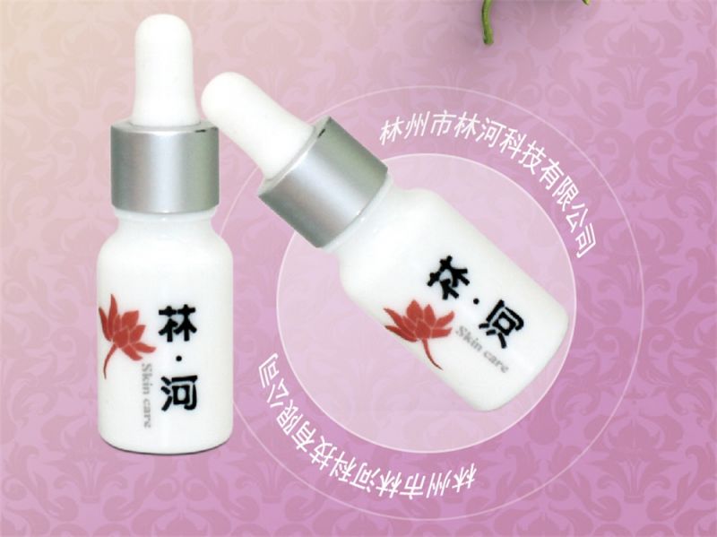乳白烤花瓶